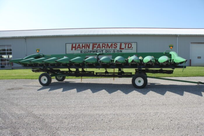 JD 612C corn head, intermeshing knifes rolls, stalk devestators, header height, contour, rowsense sensors, 2017 model, very good condition (header Carrier wagon IS NOT INCLUDED) - Image 2