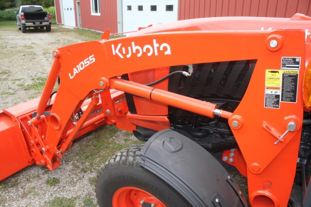 Kubota L6060 compact tractor, cab, air, hydro, LA1055 loader – Hahn ...