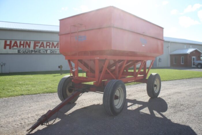 Kilbros 385 gravity wagon, 12 ton Double Reach running gear, retiring farmer - Image 2