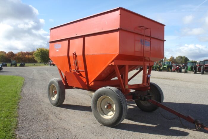 Kilbros 385 gravity wagon, 12 ton Double Reach running gear, retiring farmer - Image 4