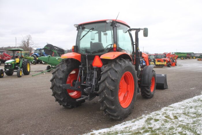 Kubota M135 GX 4wd tractor, cab, air, New M52 loader, 4 remotes, 460/85R-38, powershift. - Image 6