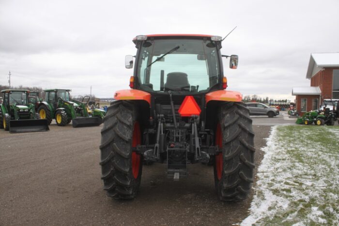 Kubota M135 GX 4wd tractor, cab, air, New M52 loader, 4 remotes, 460/85R-38, powershift. - Image 7