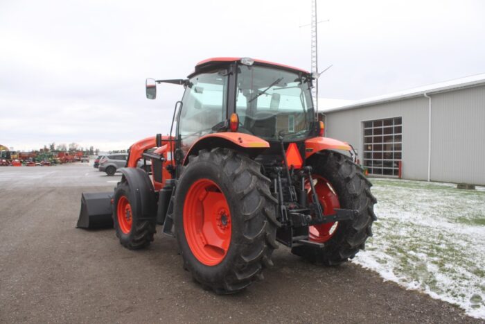 Kubota M135 GX 4wd tractor, cab, air, New M52 loader, 4 remotes, 460/85R-38, powershift. - Image 8