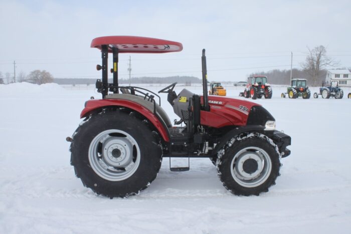 Case/Int Farmall 75A 4wd tractor, canopy, 420/85R-30, 2 remotes, 12x12 with power shuttle and creeper gears, 540 pto, front fenders, 8 front weights, 541 hours - Image 4