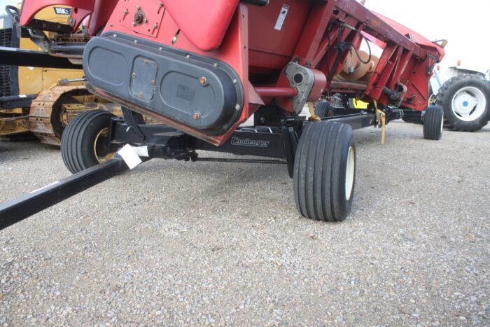 Challenger HC30 30' header carrier wagon, 12" floatation tires, black - Image 2