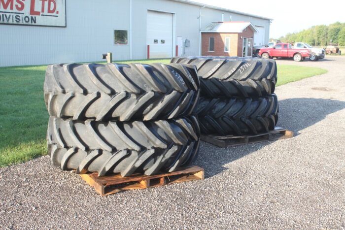 Set of 4-Michelin Mega XBib 620/70R38 radial tubeless sprayer tires & rims