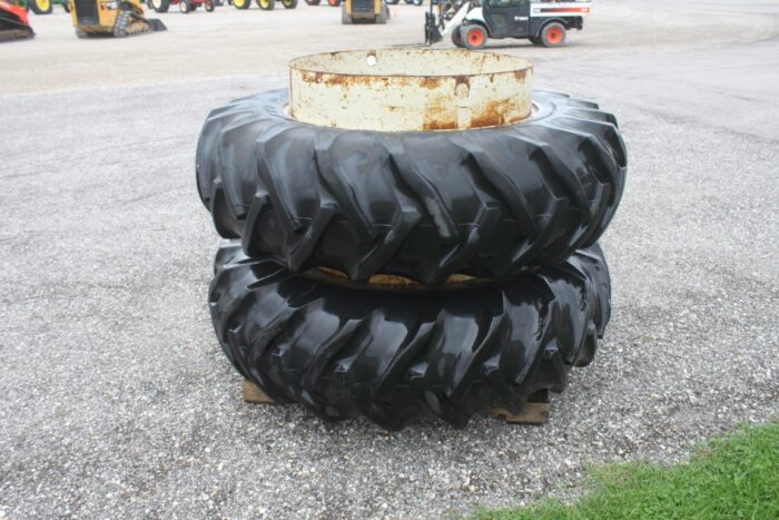 set of 18.4x38 duals - Image 3