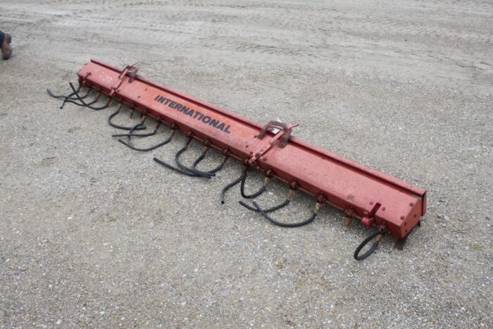IH grass box