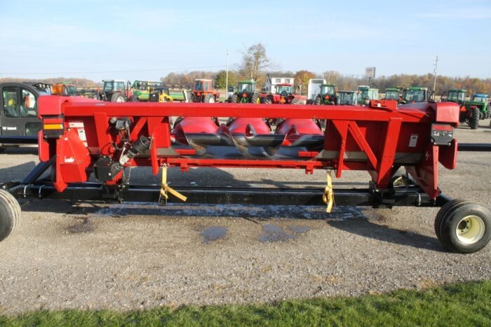 CIH 3406 6 row corn head, knife rolls, hyd deck, flagship hook up, very clean - Image 5