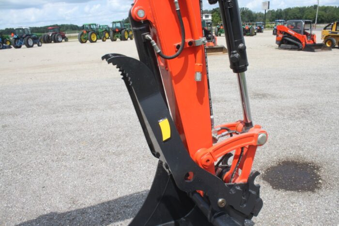 Kubota U55-5 excavator, cab/air, 2-speed, thumb, angle blade, as new - Image 10