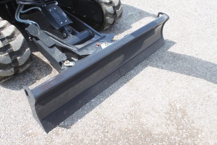 Kubota U55-5 excavator, cab/air, 2-speed, thumb, angle blade, as new - Image 11