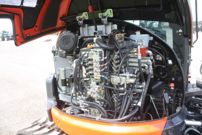 Kubota U55-5 excavator, cab/air, 2-speed, thumb, angle blade, as new - Image 13