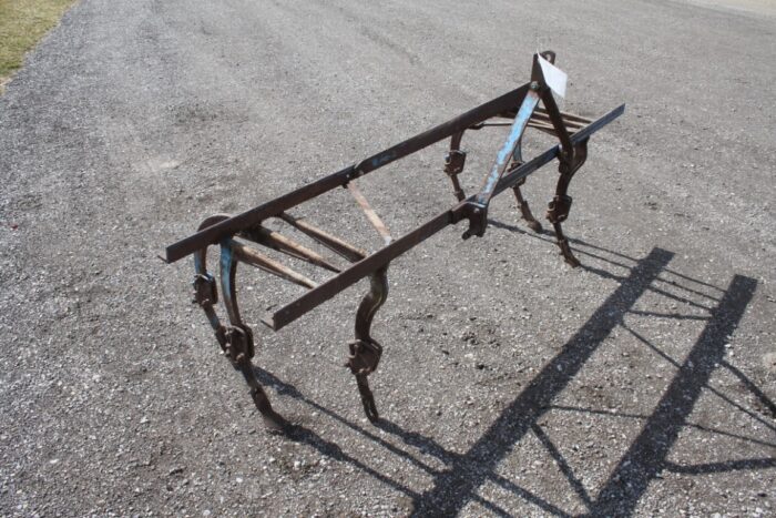 Ferguson 3pth, stiff tooth cultivator - Image 2