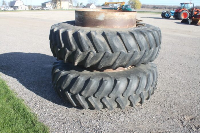 20.8R42 bolt-on duals - Image 2
