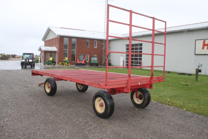 Creekbank 16' steel mesh top hay wagon - Image 5