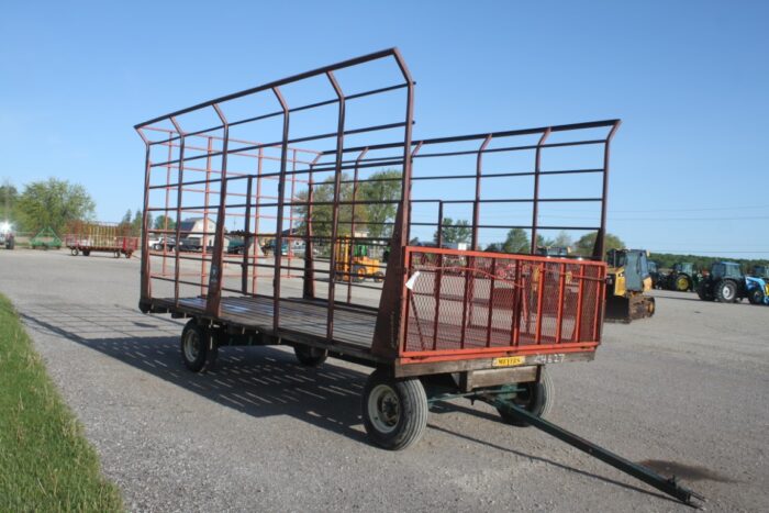 Meyers 18' steel thrower wagon, flared top - Image 4