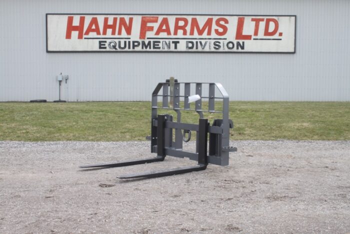 Challenger 4400 lbs deluxe pallet fork, 42" tines, Euro QT