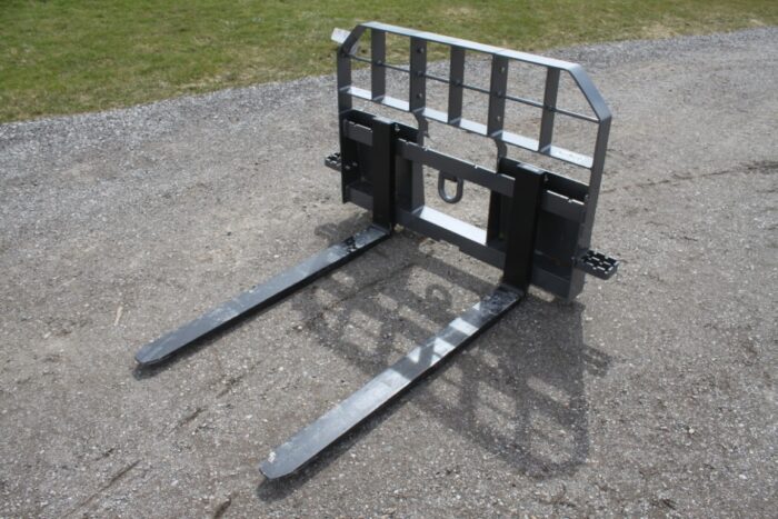 Challenger 3700 lbs deluxe pallet fork, 48" tines, universal skidsteer QT - Image 2