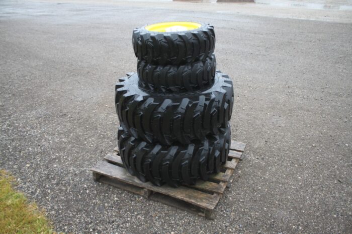 JD compact tractor wheel and tire asemblies to fit 2000R series, set of 4