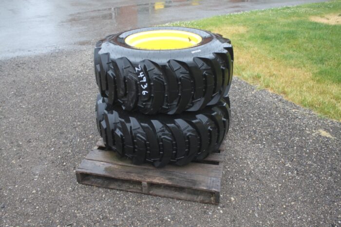 JD Set of 2 rear tire assembleis to fit 3000R series - Image 3