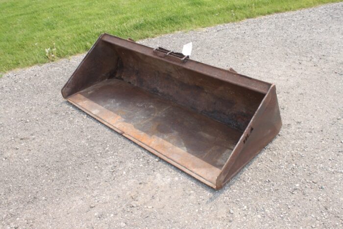 HLA low prifile skidsteer material bucket