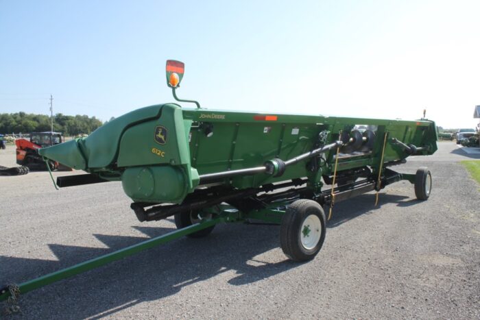 JD 612C corn head, intermeshing knifes rolls, stalk devestators, header height, contour, rowsense sensors, 2017 model, very good condition - Image 7