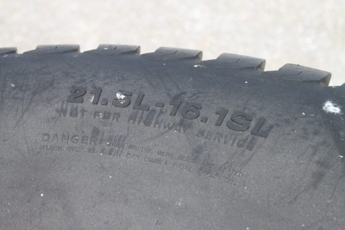 Titan Set of 4 - 2-29x12.50-15 turf tires and 2-21.5-16.1 turf tires, from retiring sod farmer - Image 12