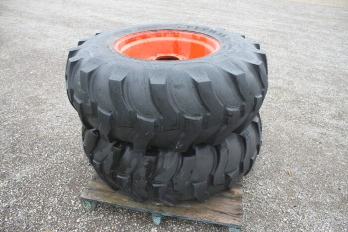 Titan set of 2 16.9-24 industrial tires on 8 bolt rims - Image 2