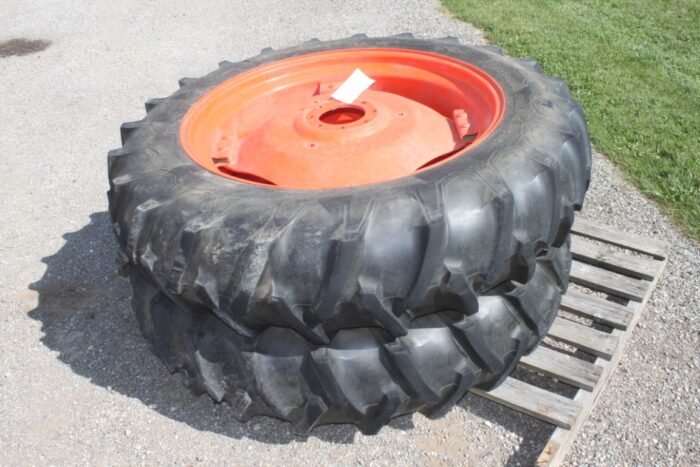 set of 13.6x 38 tires and wheel assemblies - Image 3