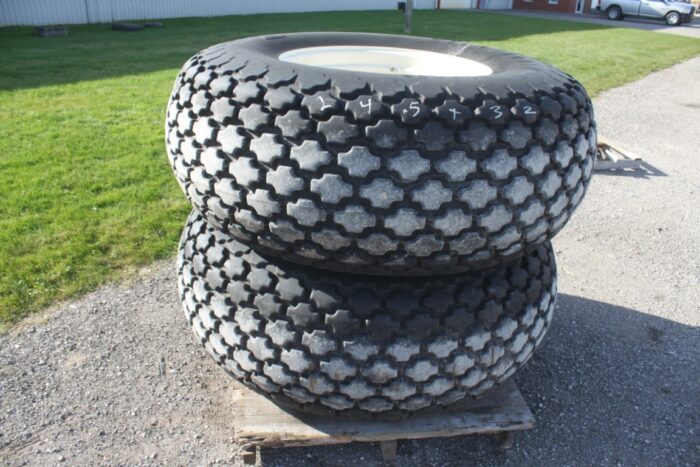 Firestone R-3 diamond tread, 24.5-32, 12 ply, tire and rims - Image 2