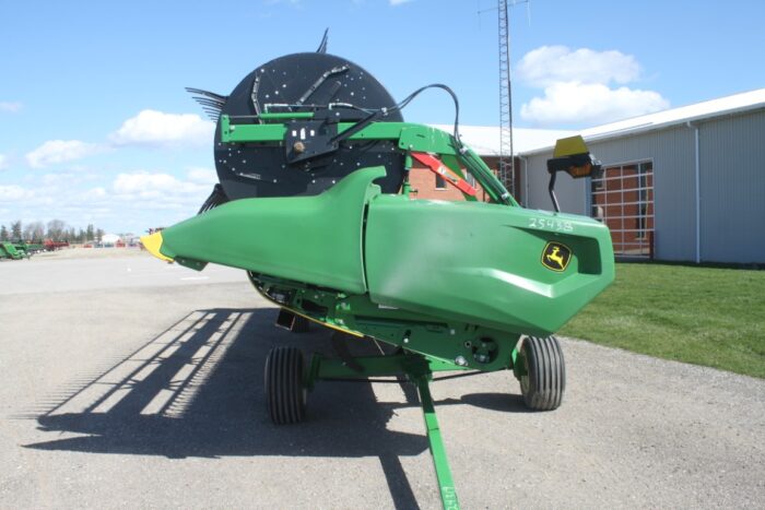 JD RD30F 30' draper flexhead, flip over reel, dual drive knife, low acres - Image 7