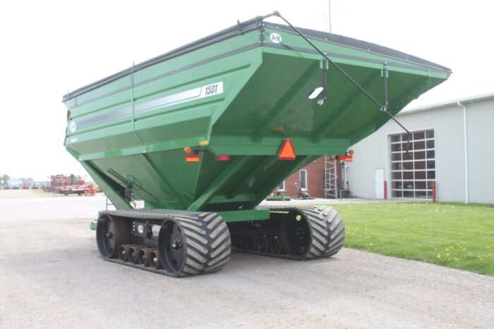 J& M 1501-22T 1500 bu grain cart, 22 inch auger, scales, roll tarp, StormTracker undercarriage - Image 8