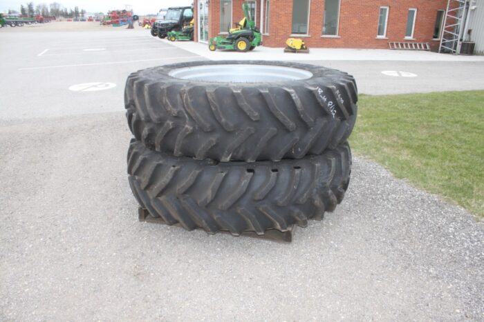 Pair of 18.4R42 Goodyear tires, Unverferth 10 bolt - Image 3