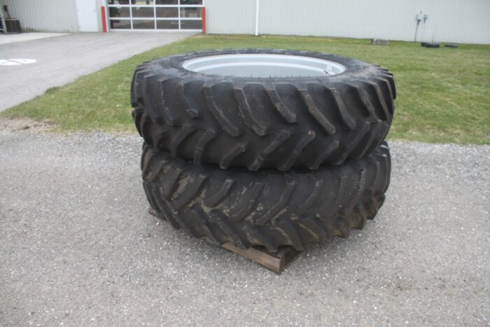Pair of 18.4R42 Goodyear tires, Unverferth 10 bolt - Image 4
