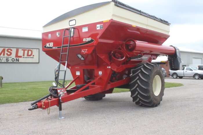 Kilbros 835 grain cart, tarp, hyd. Deflector, scales, 410 Digistar display. - Image 2