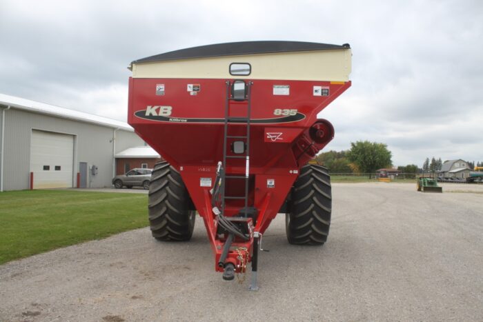 Kilbros 835 grain cart, tarp, hyd. Deflector, scales, 410 Digistar display. - Image 3