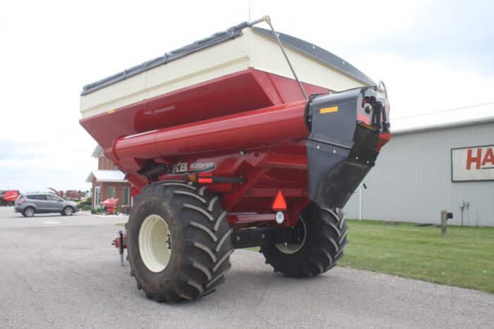 Kilbros 835 grain cart, tarp, hyd. Deflector, scales, 410 Digistar display. - Image 8