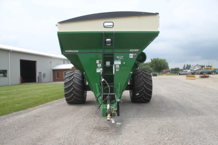 Kilbros 1035 grain cart, tarp, hyd. Deflector, scales, 410 Digistar display. - Image 3