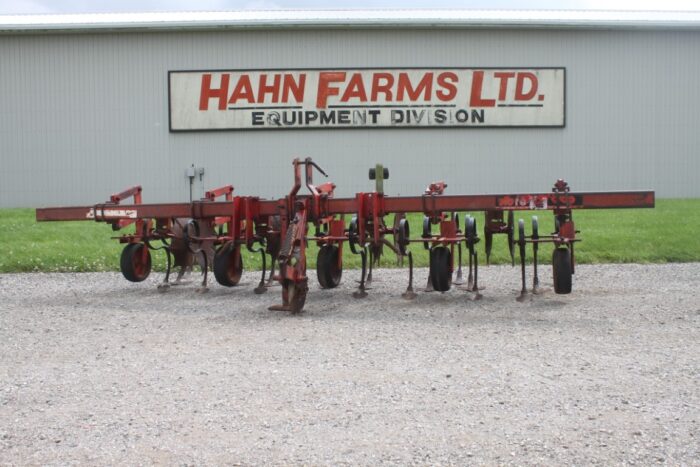 Kongskilde 4 row 3pth cultivator with rolling shields