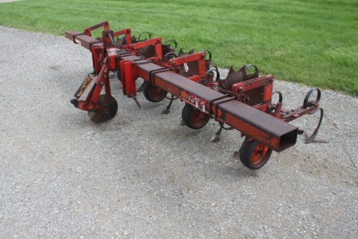 Kongskilde 4 row 3pth cultivator with rolling shields - Image 6