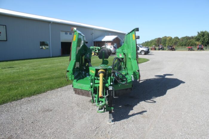 JD FC15M 15' Batwing Mower, 1000 PTO, laminated tires, stump jumpers, spring suspension - Image 3
