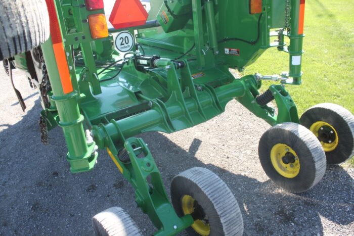 JD FC15M 15' Batwing Mower, 1000 PTO, laminated tires, stump jumpers, spring suspension - Image 15