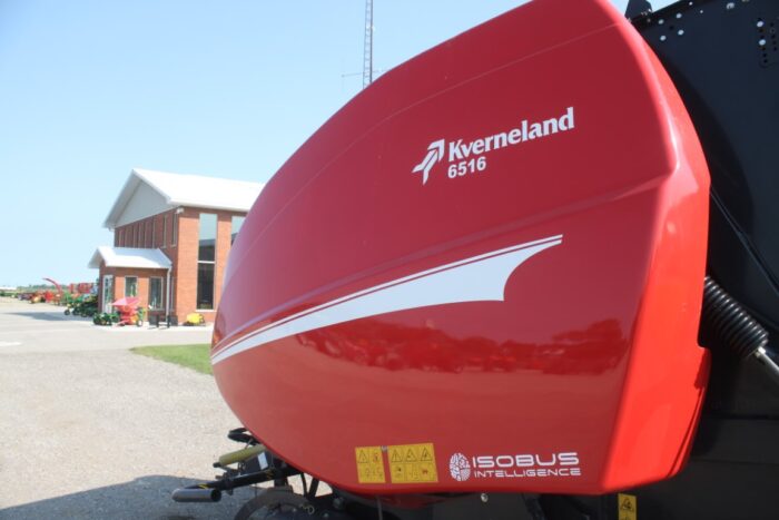 Kverneland 6516 SC14 round baler, 14 knife cutter,net wrap, Isobus - Image 11