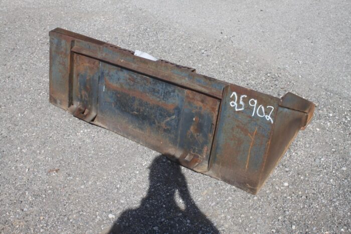 Bobcat 66" skidsteer bucket, universal skidsteer QT, used - Image 3