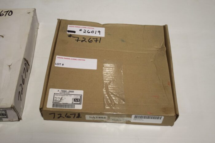 一 Kubota pressure plate and clutch disc - Image 3
