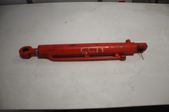 hydraulic cylinder to fit Kubota U55 excavator - Image 4