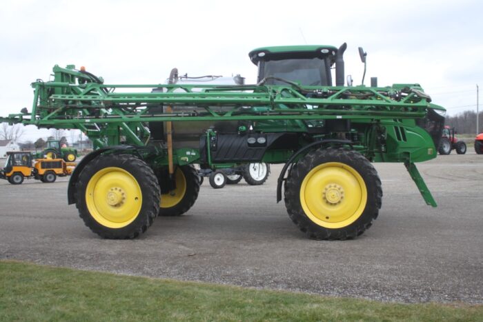 JD R4038 self-propelled sprayer, 100' boom, stainless tank, chemical eductor - Image 5