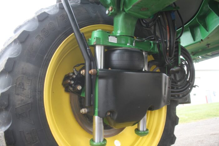 JD R4038 self-propelled sprayer, 100' boom, stainless tank, chemical eductor - Image 20