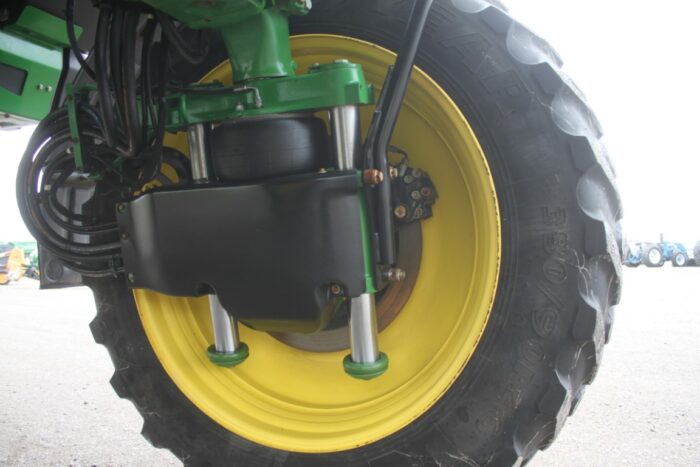 JD R4038 self-propelled sprayer, 100' boom, stainless tank, chemical eductor - Image 21