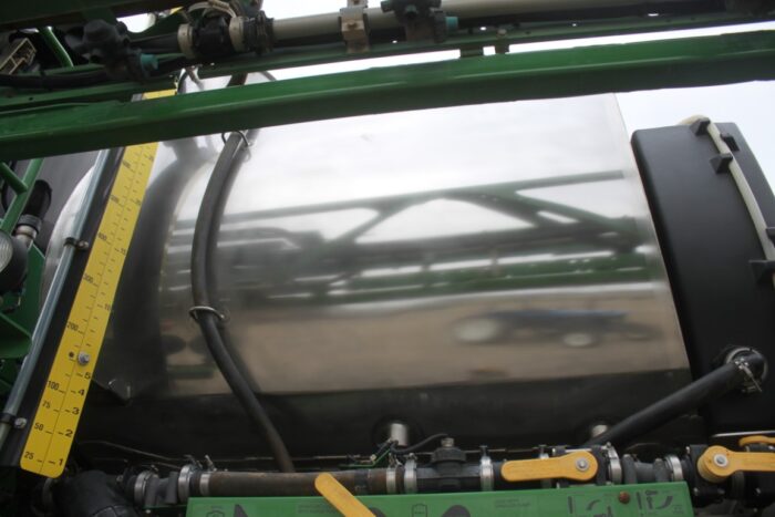 JD R4038 self-propelled sprayer, 100' boom, stainless tank, chemical eductor - Image 23